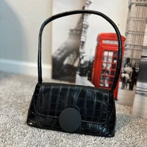 Cute and Sleek Black Shoulder Bag